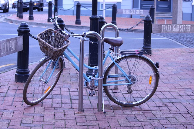 Zaparkovaný bicykel.jpg